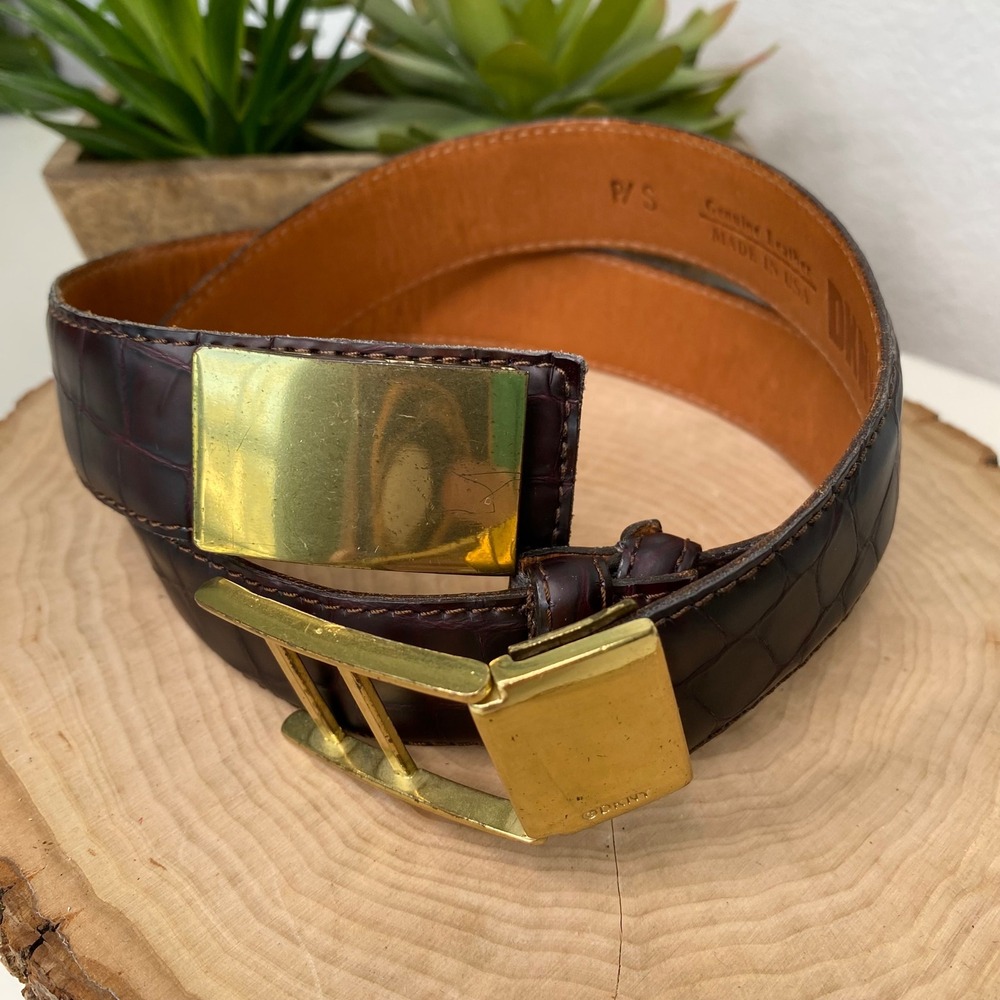 DKNY‎ Vintage Burgundy Croc Embossed Leather Plaque Buckle Belt P/S Made USA